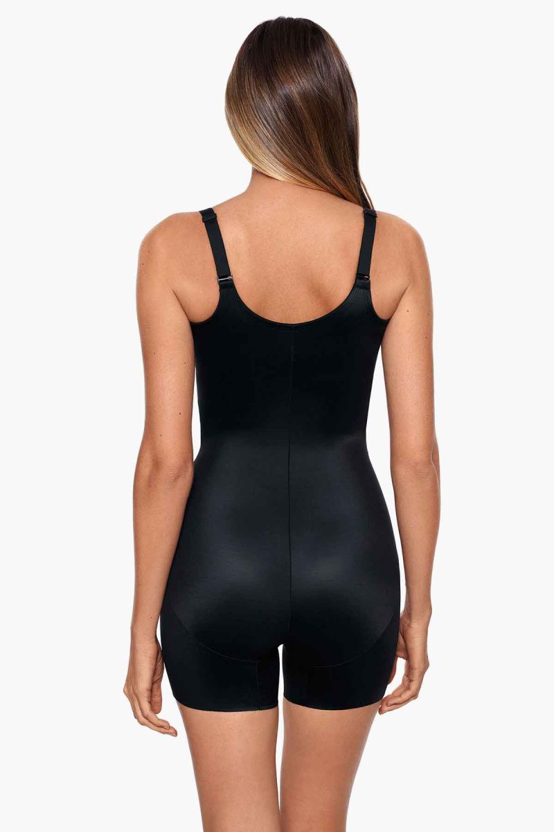 Women's Black Wyob Bike Short Shapewear - Miraclesuit USA | IW240904H5